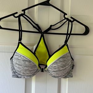 Victoria’s Secret Pink racer back bra Size 32C